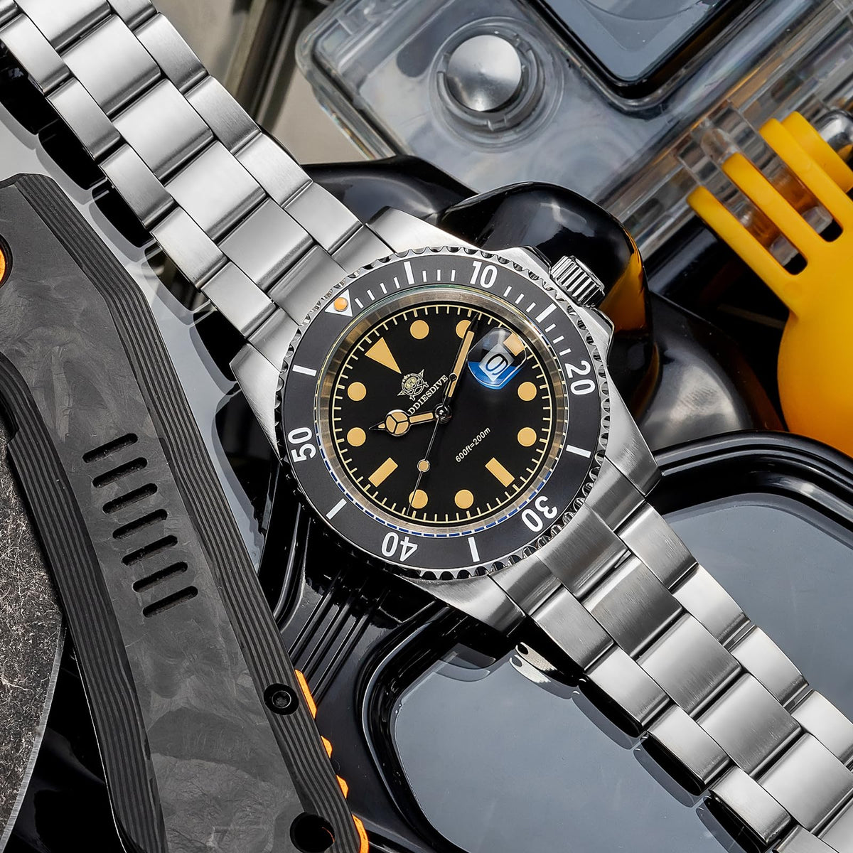 41MM Quartz Dive Watch Stainless Steel Bracelet V8835